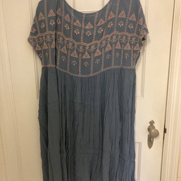 Oversized Embroidered Natural Life Tunic Dress - Picture 5 of 6